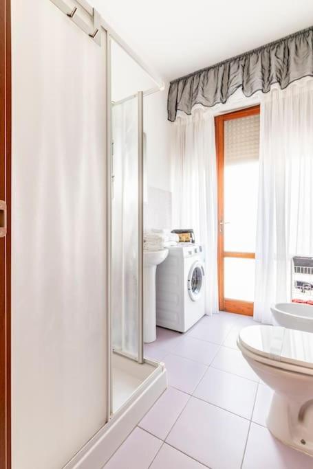Casa Etruschi - Appartamento Con Posto Auto Livorno Ngoại thất bức ảnh
